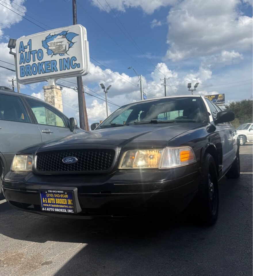 2011 FORD Crown Victoria