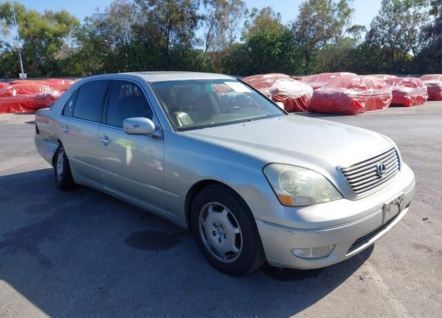 2002 LEXUS LS