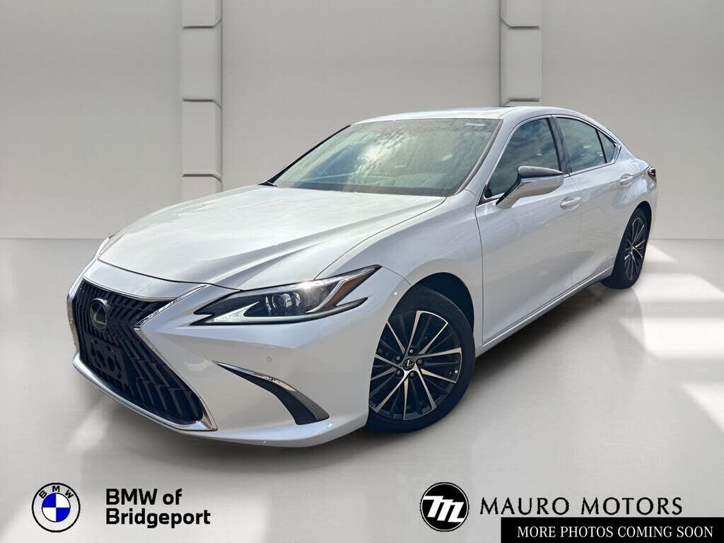 2025 LEXUS ES