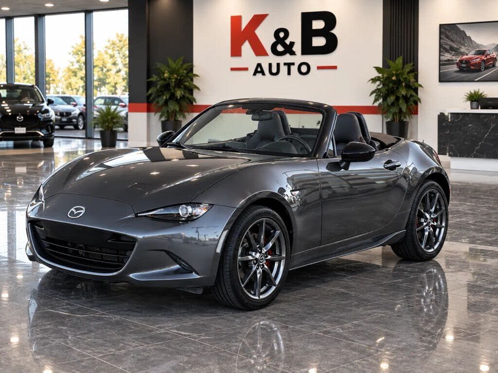 2017 MAZDA MX-5