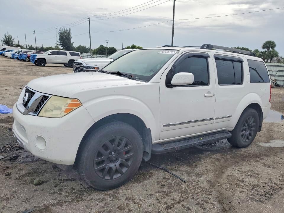 2010 NISSAN Pathfinder