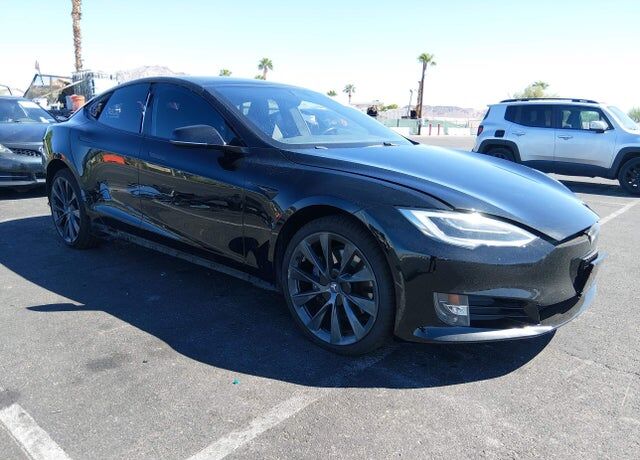 2021 TESLA Model S
