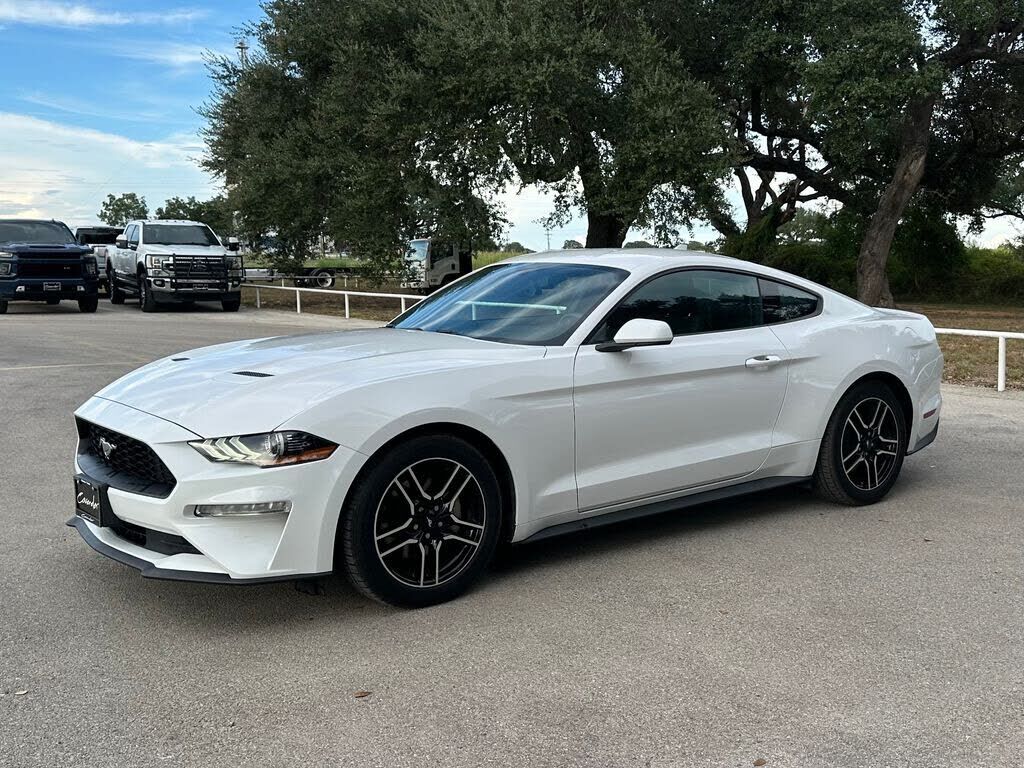 2020 FORD Mustang