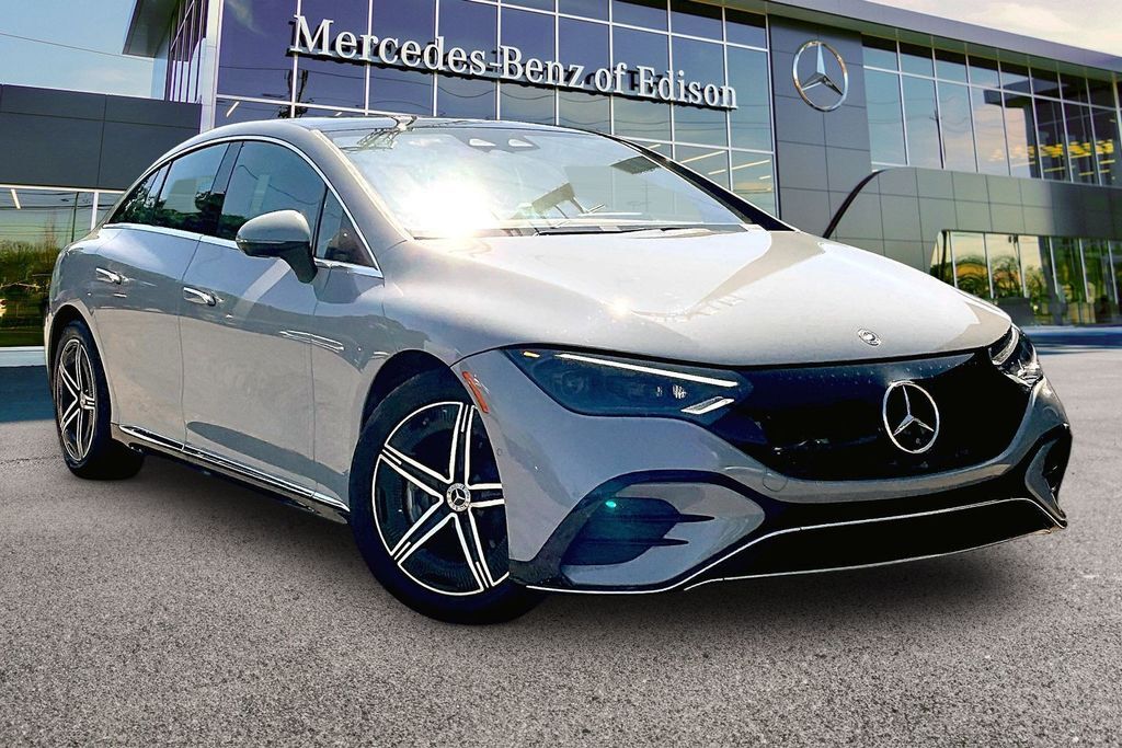 2024 MERCEDES-BENZ EQE-Class Sedan
