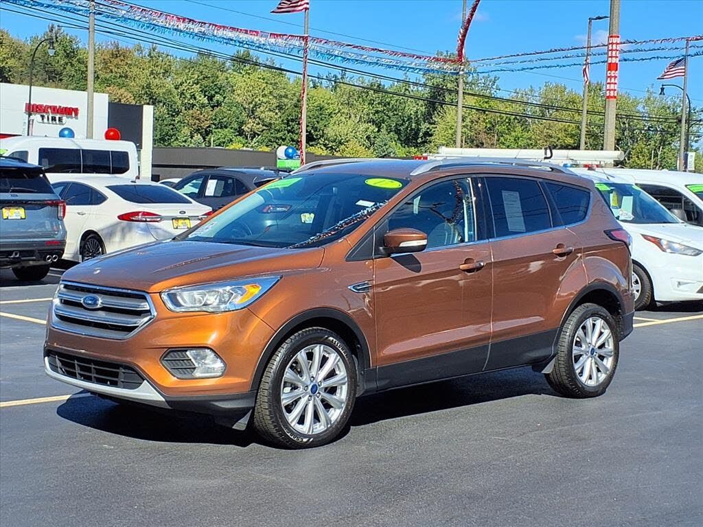 2017 FORD Escape