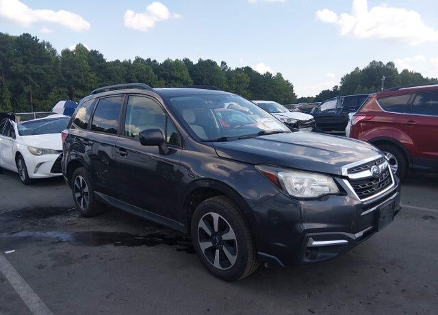 2017 SUBARU Forester
