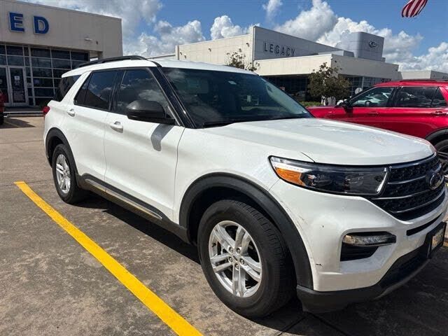 2024 FORD Explorer