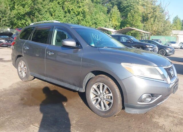 2016 NISSAN Pathfinder