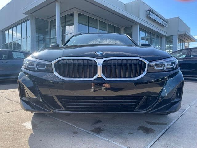2023 BMW 330i