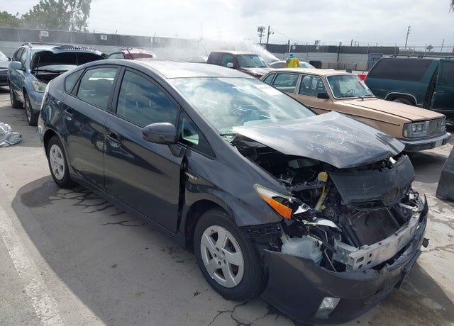 2011 TOYOTA PRIUS