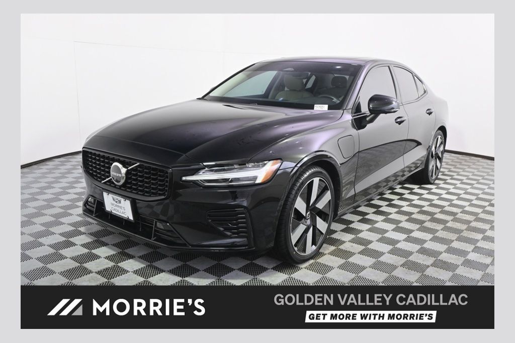 2023 VOLVO S60