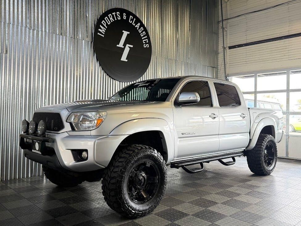2013 TOYOTA Tacoma