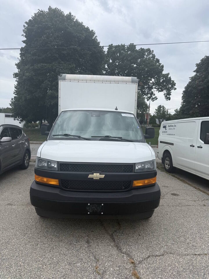 2021 CHEVROLET Express