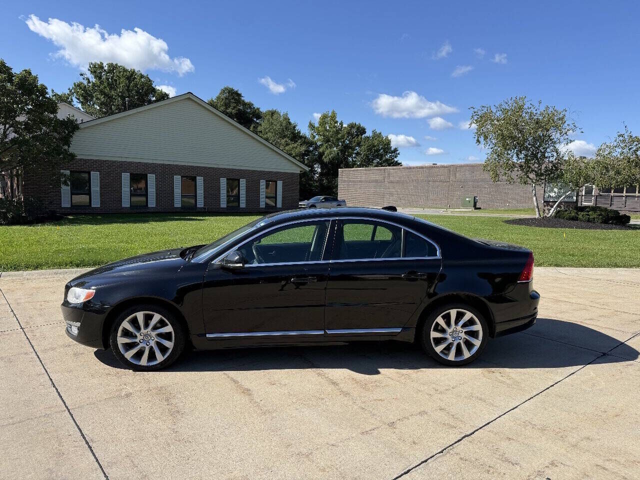 2016 VOLVO S80