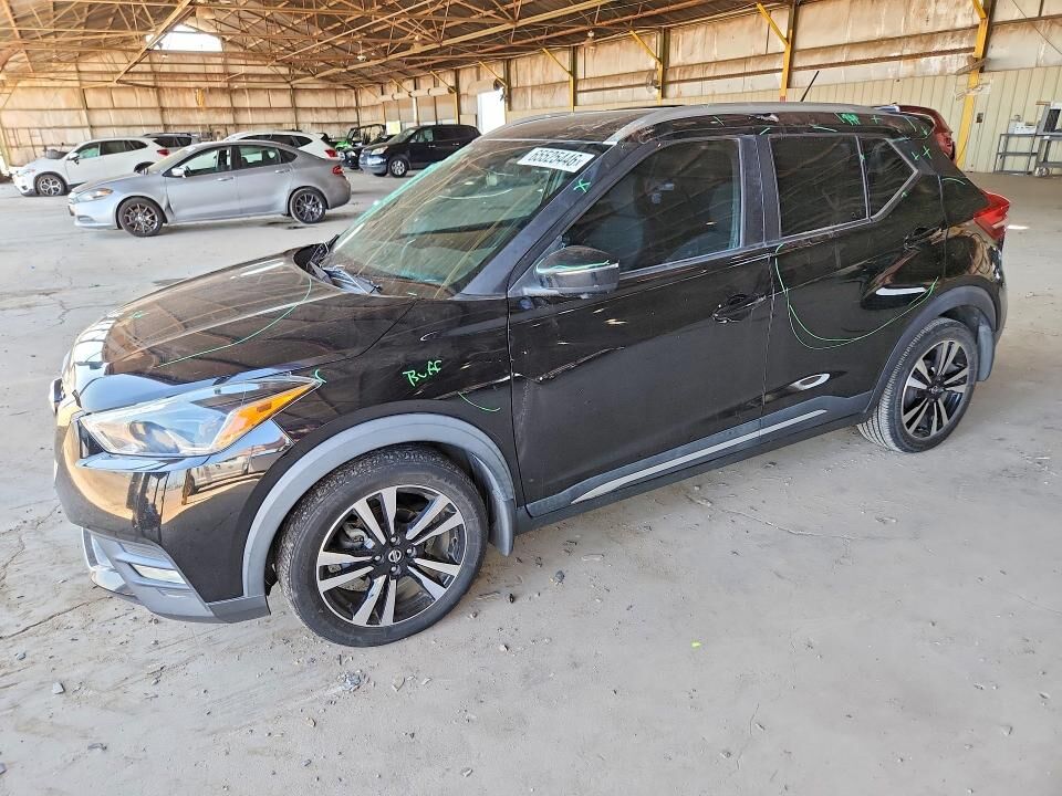 2020 NISSAN Kicks