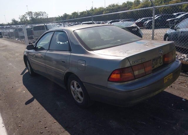 1998 LEXUS ES