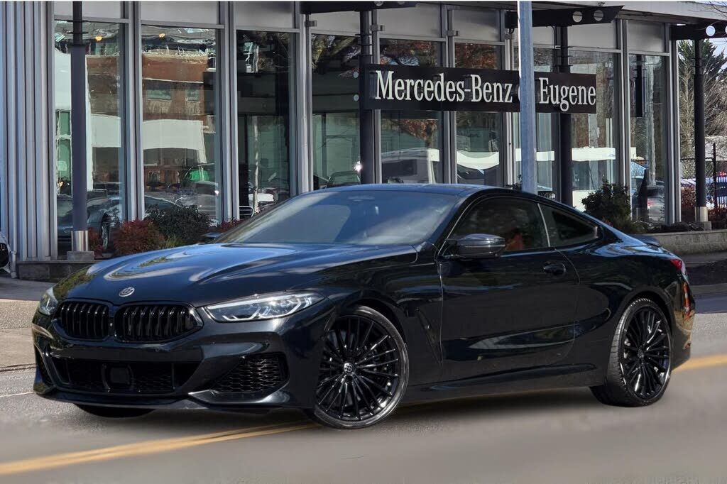 2022 BMW M850i