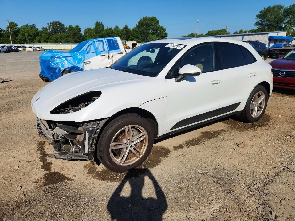 2019 PORSCHE Macan
