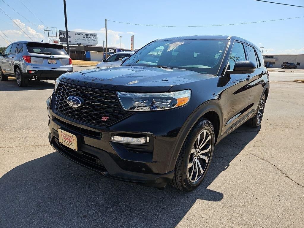 2021 FORD Explorer
