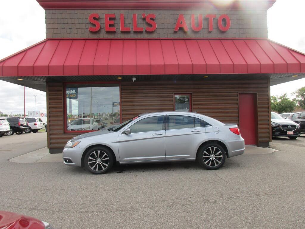 2014 CHRYSLER 200