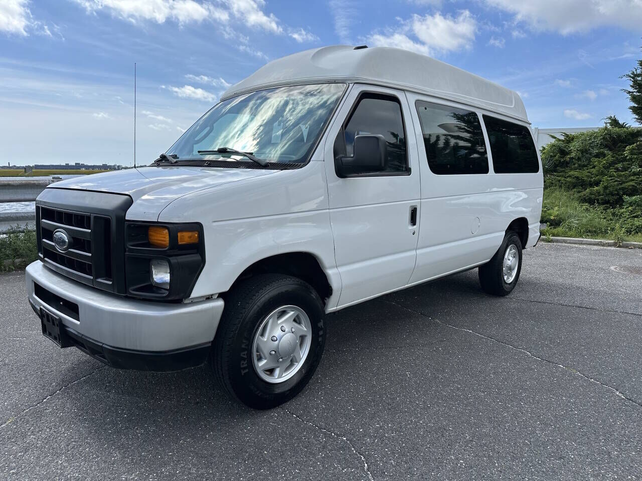 2014 FORD E-250