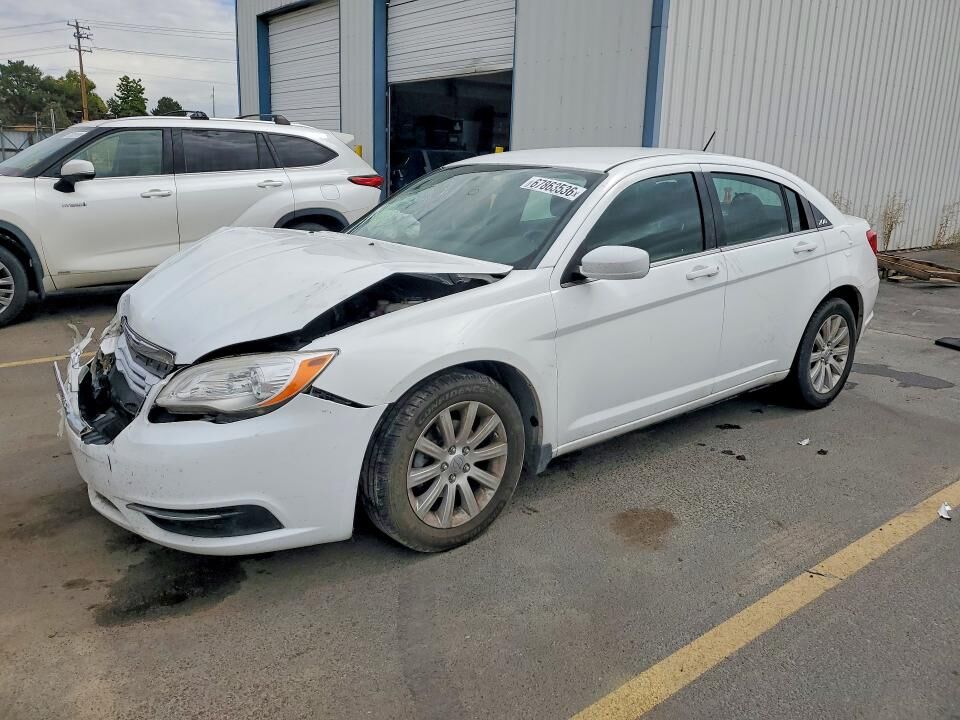 2014 CHRYSLER 200