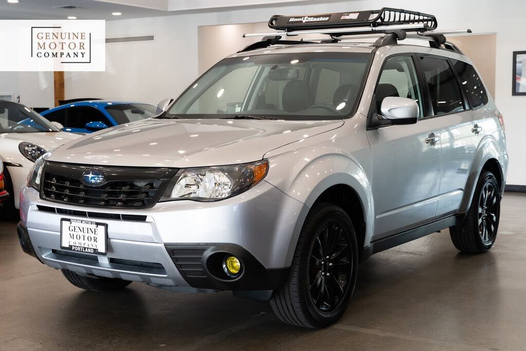2013 SUBARU Forester