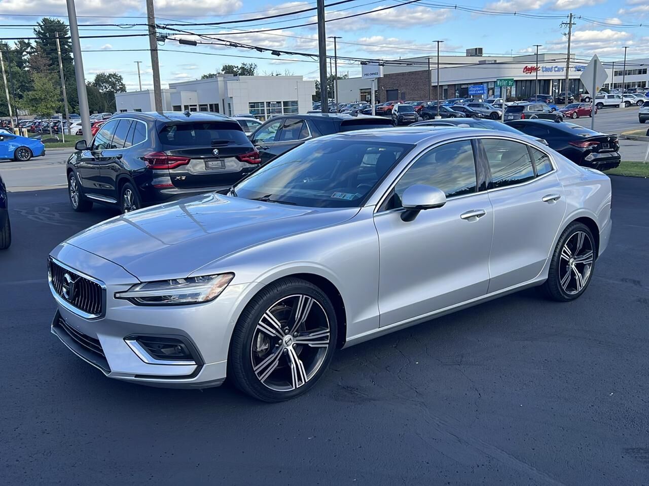 2022 VOLVO S60