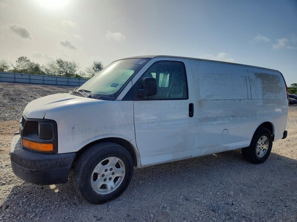 2013 CHEVROLET Express