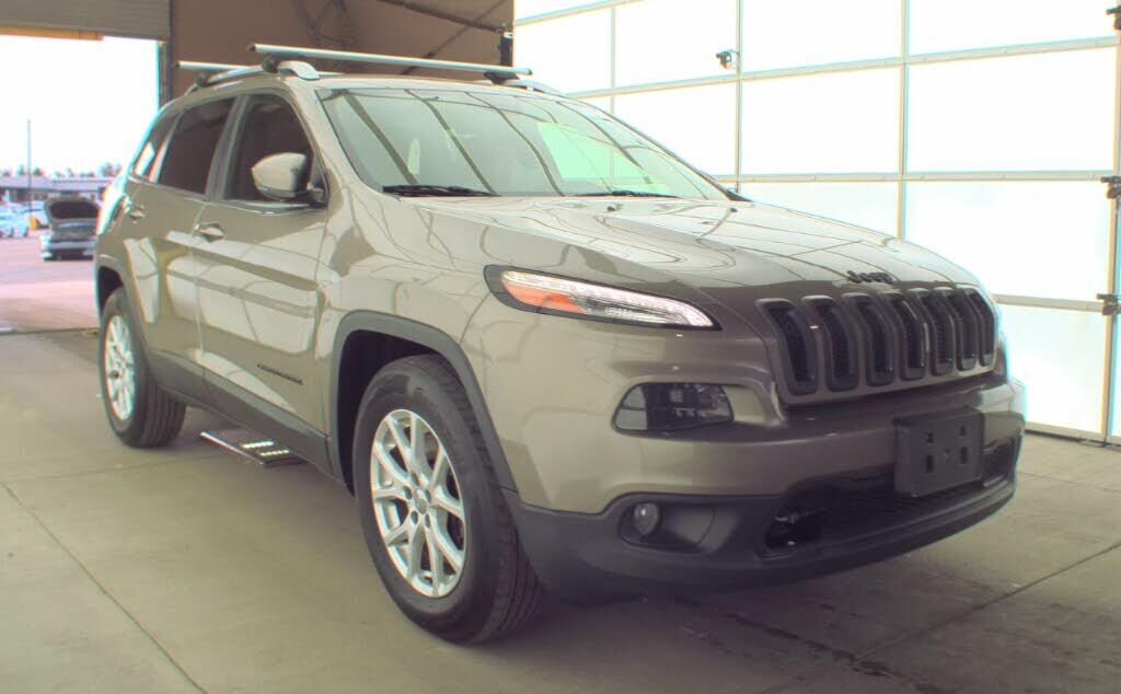 2017 JEEP Cherokee