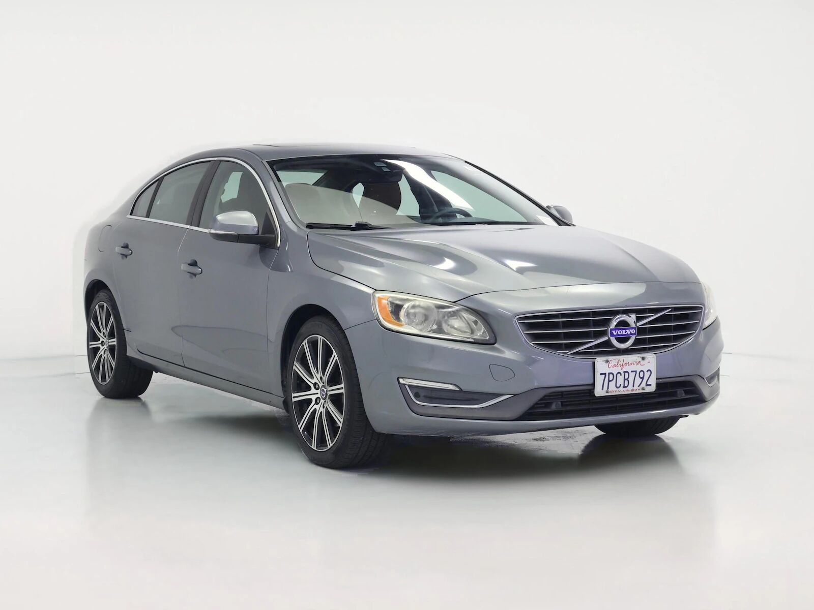 2016 VOLVO S60