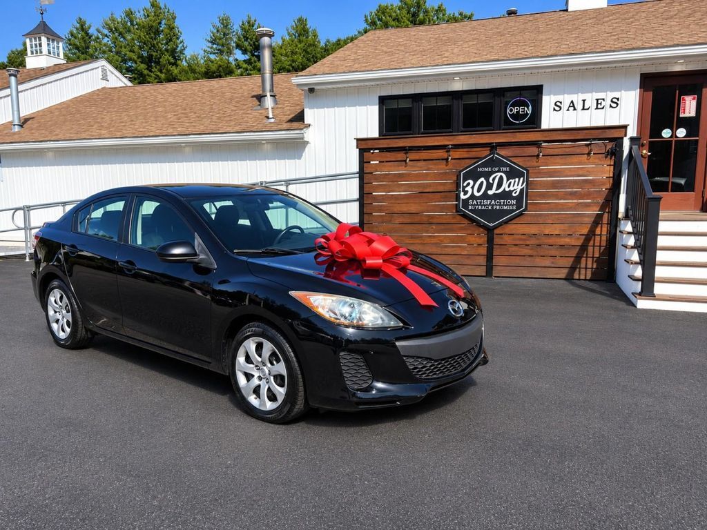 2013 MAZDA Mazda3