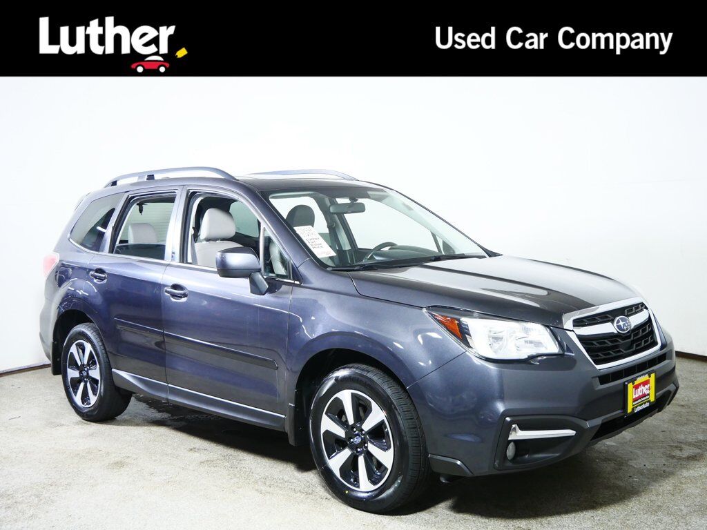 2017 SUBARU Forester