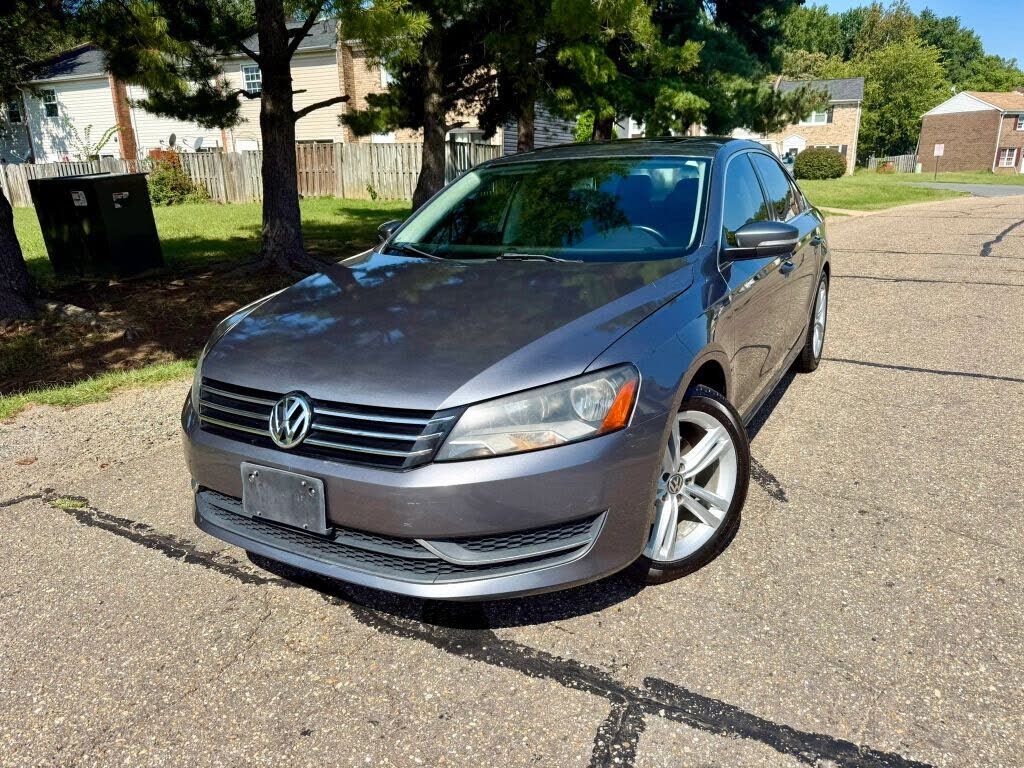 2014 VOLKSWAGEN Passat