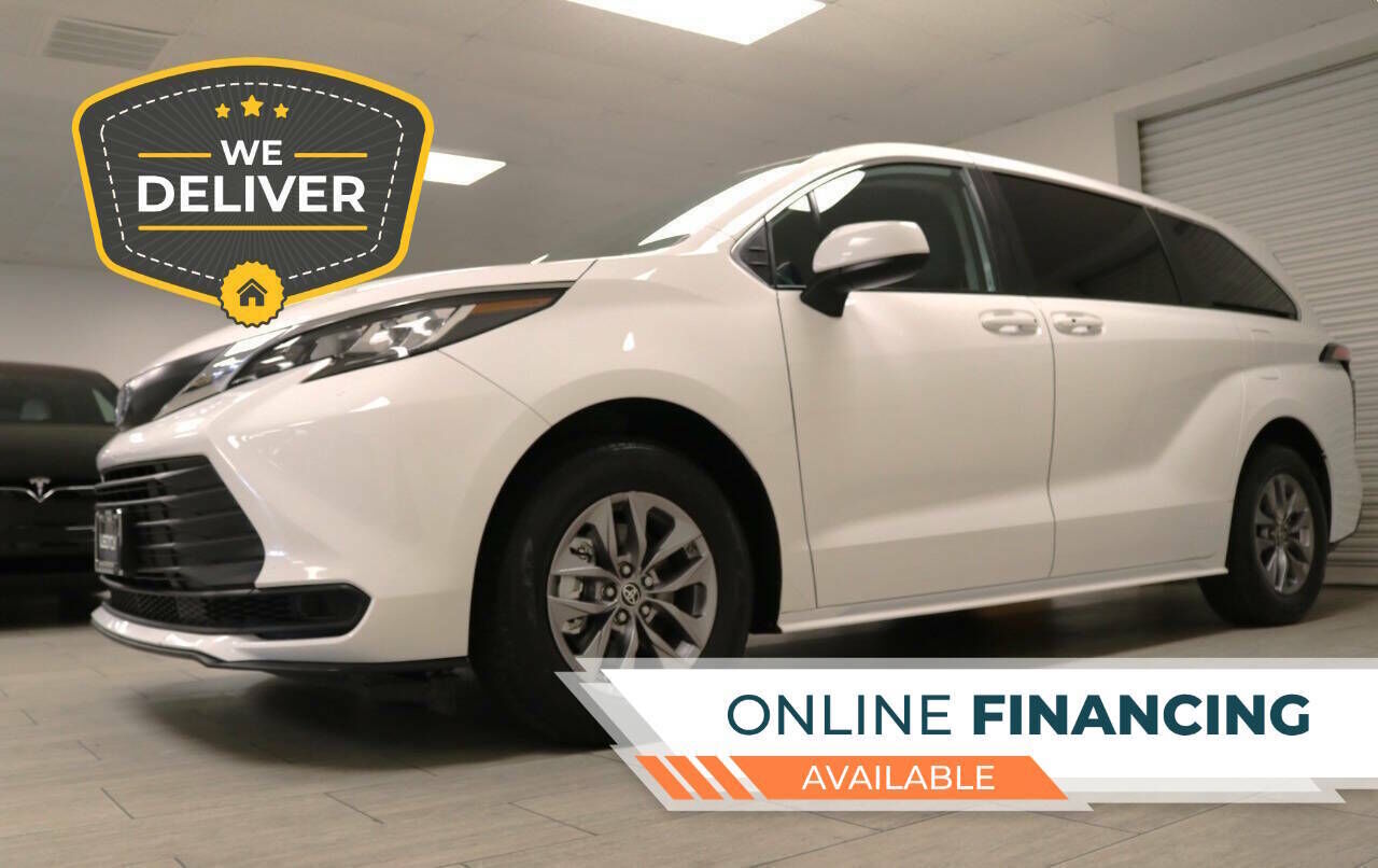 2023 TOYOTA Sienna