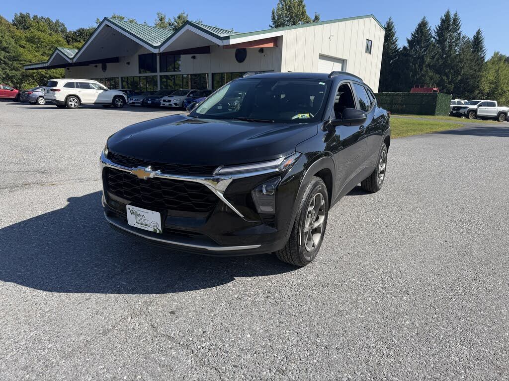 2024 CHEVROLET Trax