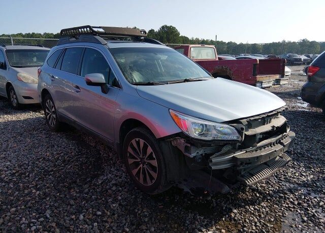 2015 SUBARU Outback