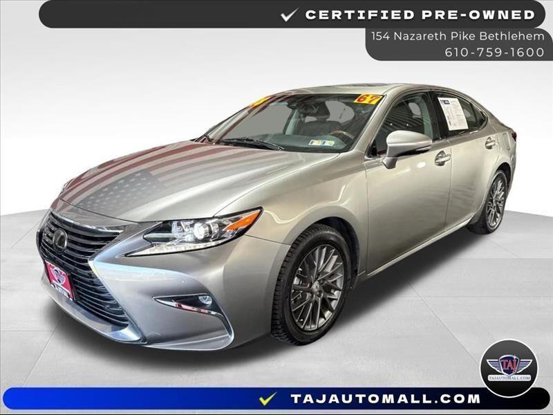 2018 LEXUS ES