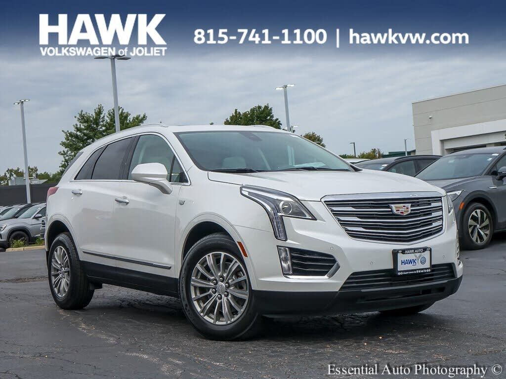 2017 CADILLAC XT5