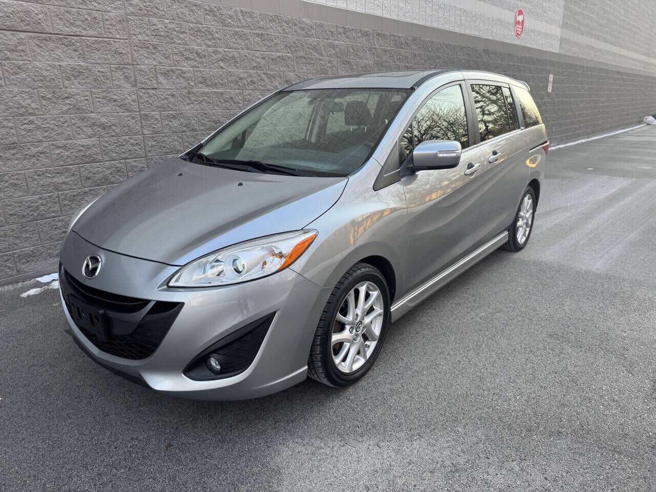 2014 MAZDA Mazda5