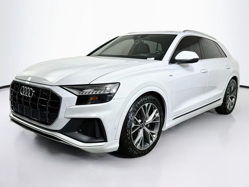 2021 AUDI Q8