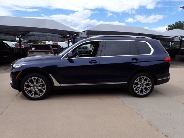 2022 BMW X7