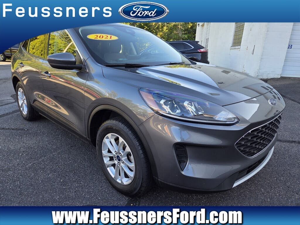 2021 FORD Escape