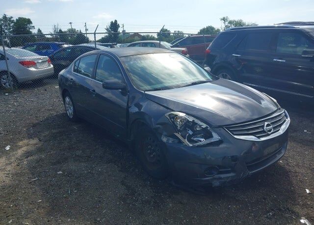 2012 NISSAN Altima