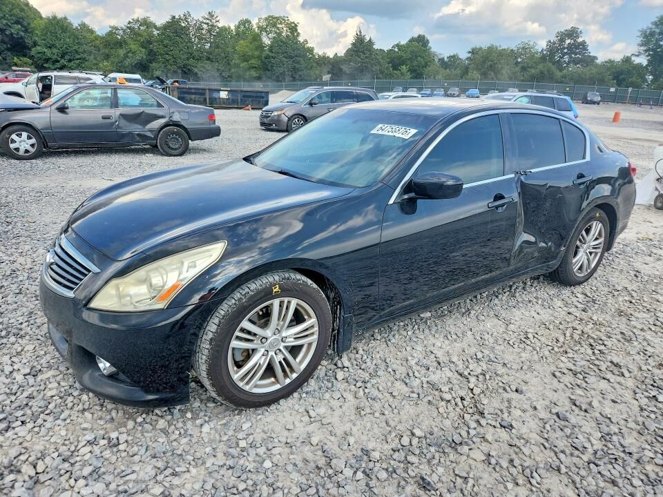 2013 INFINITI G37