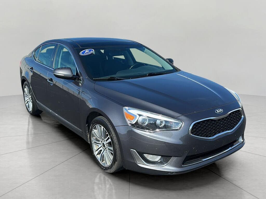 2016 KIA Cadenza