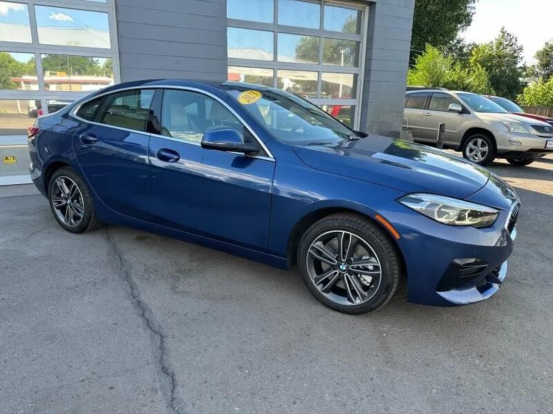 2023 BMW 228i