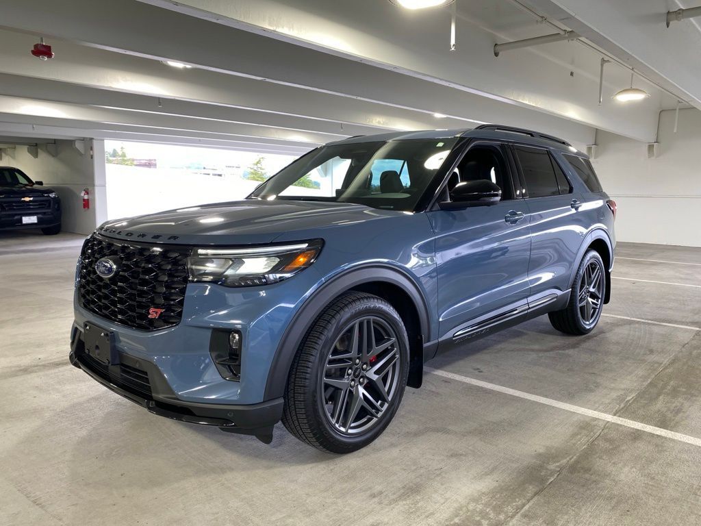 2025 FORD Explorer