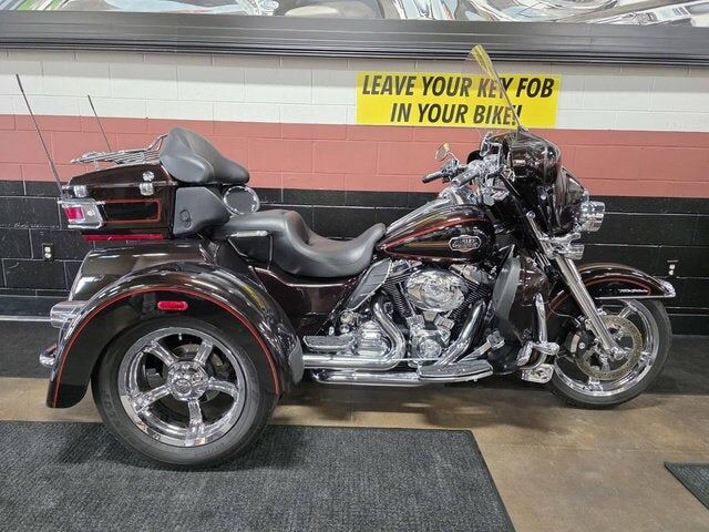 2011 HARLEY DAVIDSON Tri Glide Ultra Classic
