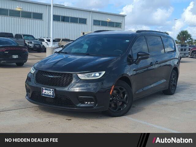 2021 CHRYSLER Pacifica